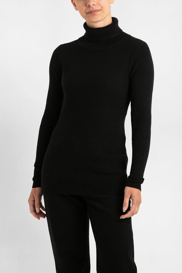 Sonya Hopkins 100% cashmere fine rib knit turtleneck in classic black