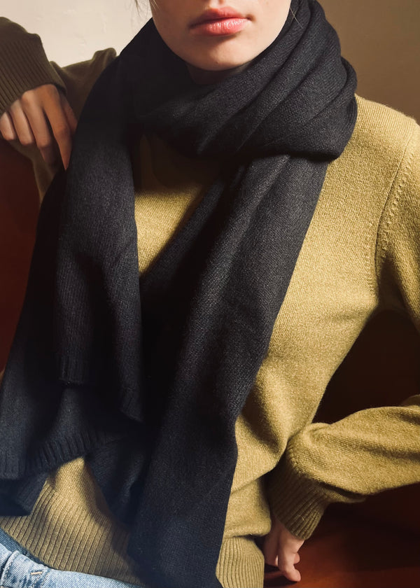 Sonya Hopkins 100% Pure Cashmere scarf in black