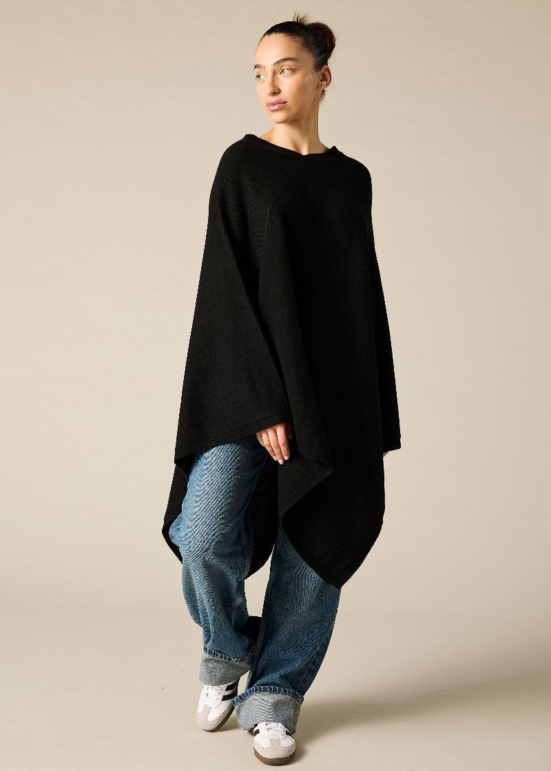 Sonya Hopkins Sydney 100% Large Cashmere Poncho in Black