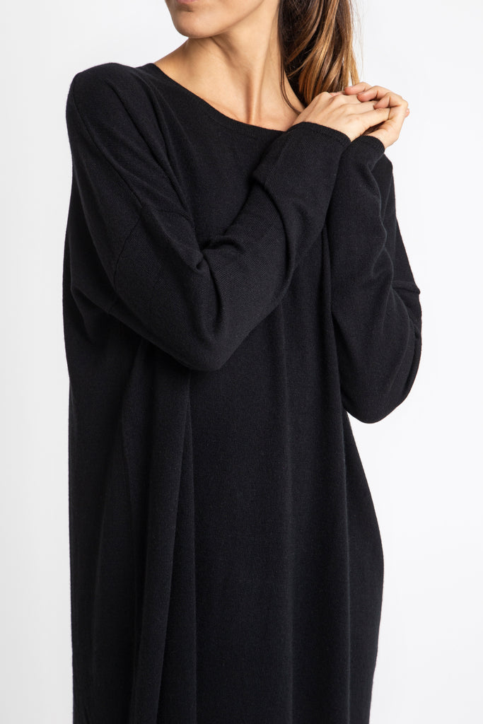 Sonya Hopkins 100% cashmere knitted jumper dress in black