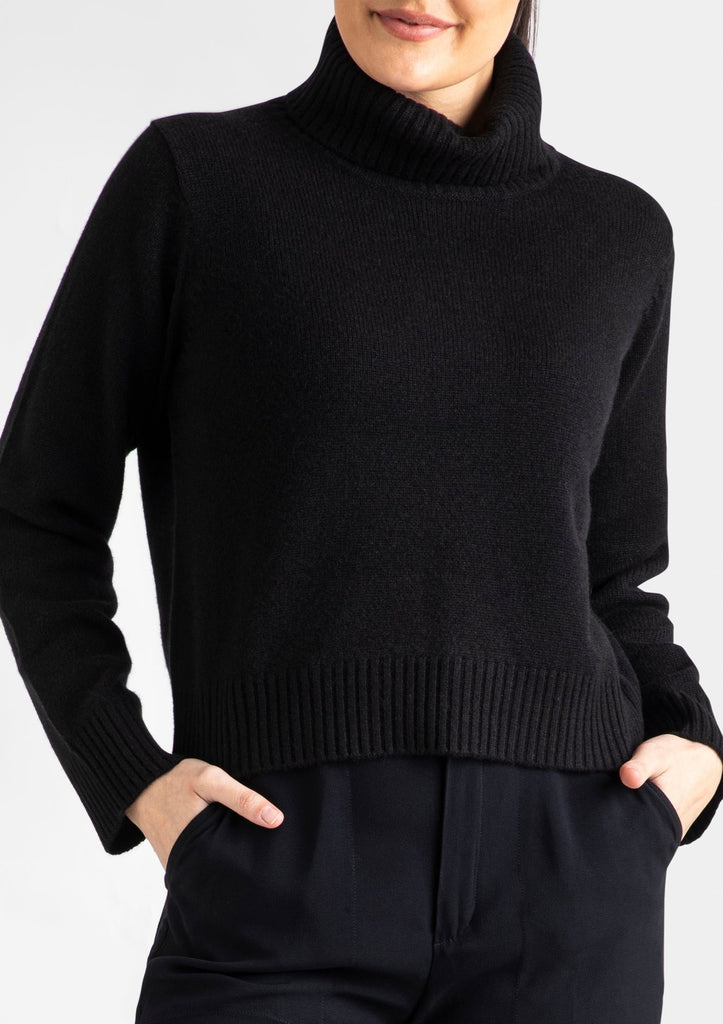 Sonya Hopkins 100% cashmere crop loose turtleneck knit in black